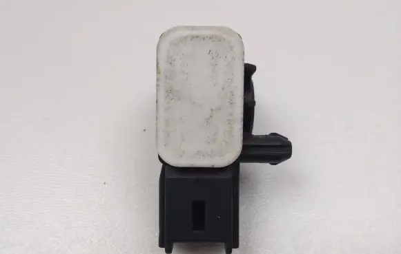Peugeot 208 Airbag deployment crash/impact sensor 967566978000
