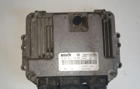 Renault Scenic II - Grand scenic II Engine control unit/module 0281011776
