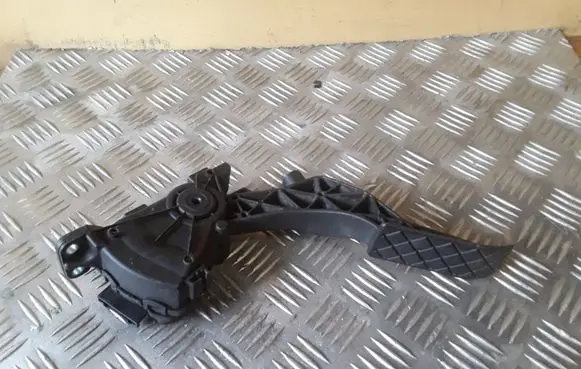 Volkswagen Transporter - Caravelle T5 Accelerator throttle pedal 7H1721503D 6PV00849503