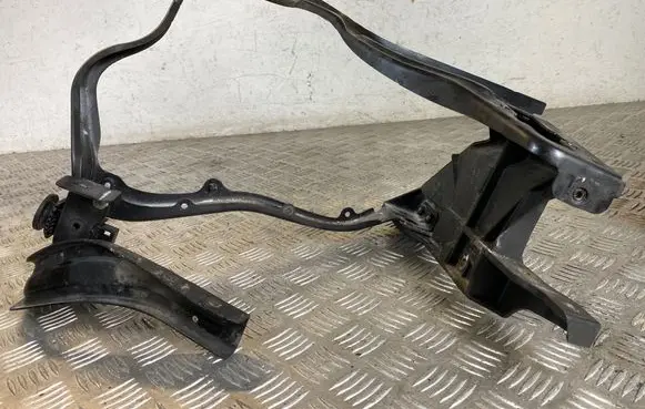 Mercedes-Benz E W212 Headlight/headlamp mounting bracket 212620022 212620028 212620024
