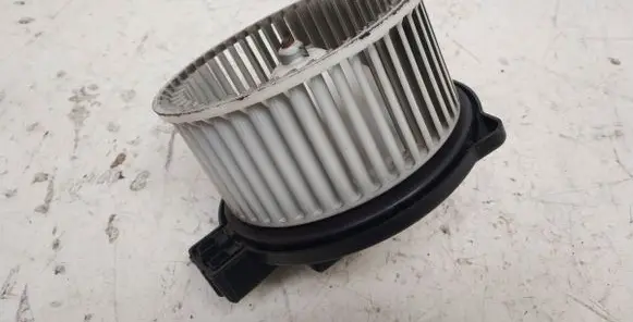 Mazda 6 Heater fan/blower 8727000361
