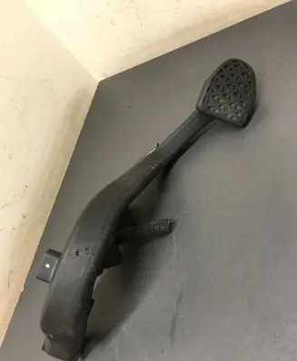BMW 3 E90 E91 Brake pedal 67871110