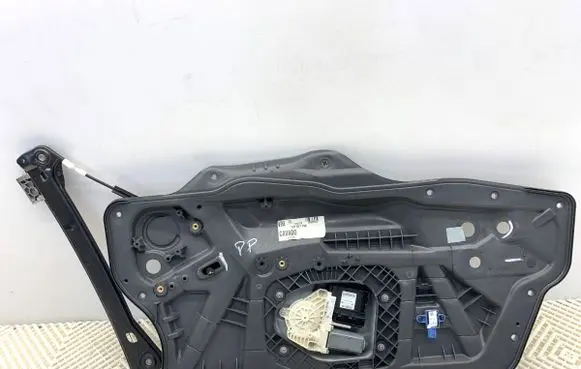 Volkswagen Scirocco Front door window regulator with motor 