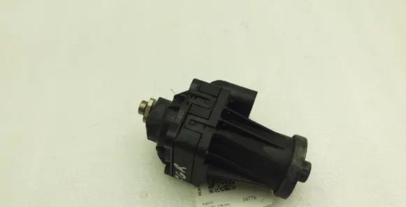 Jaguar XJ X351 EGR valve
