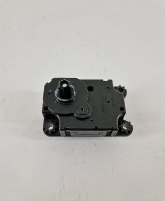 Renault Captur Air flap motor/actuator A21201700