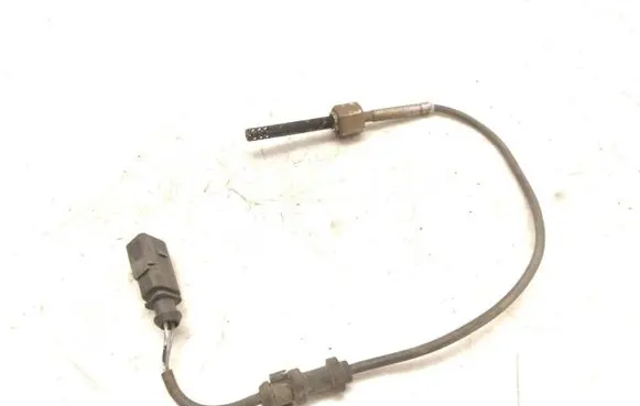 Audi A3 S3 A3 Sportback 8P Exhaust gas temperature sensor 06F906088