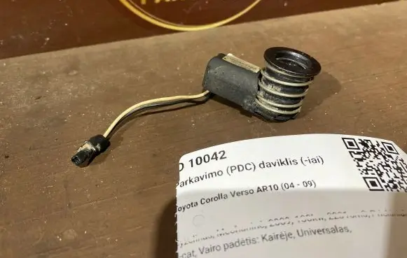 Toyota Corolla Verso AR10 Parking PDC sensor 10CA0212A
