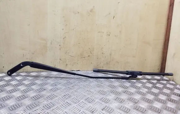 BMW X5 E70 Front wiper blade arm 61617153745 7153745
