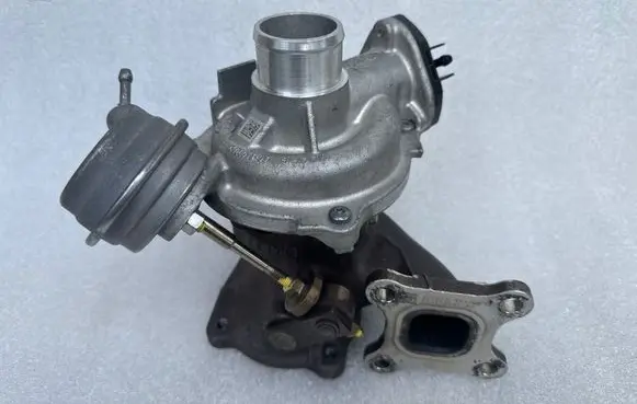 Ford Fiesta Turbo CM5G6K682HE 22263000277