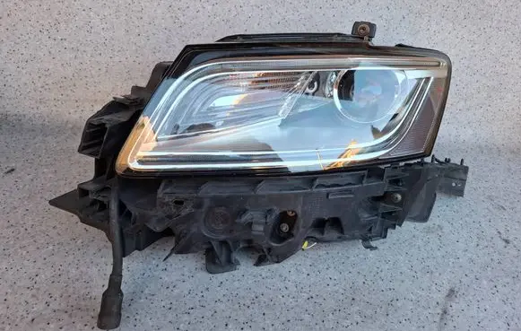Audi Q5 SQ5 Headlight/headlamp 8R0941031C 90038856 1406001102A