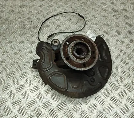 Mercedes-Benz Vito Viano W447 Front wheel hub A4473300620