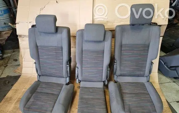 Ford C-MAX I Second row seats 