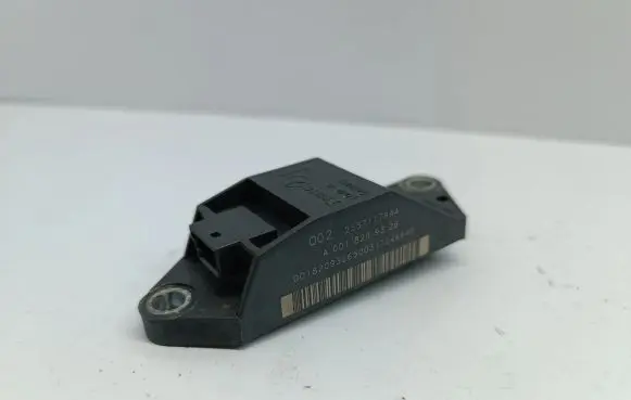 Mercedes-Benz E W211 Airbag deployment crash/impact sensor A0018209326 25571179A4
