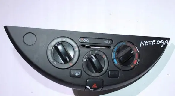 Nissan Juke I F15 Climate control unit 24845BV82C