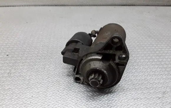 Volkswagen Golf IV Starter motor 0001125005