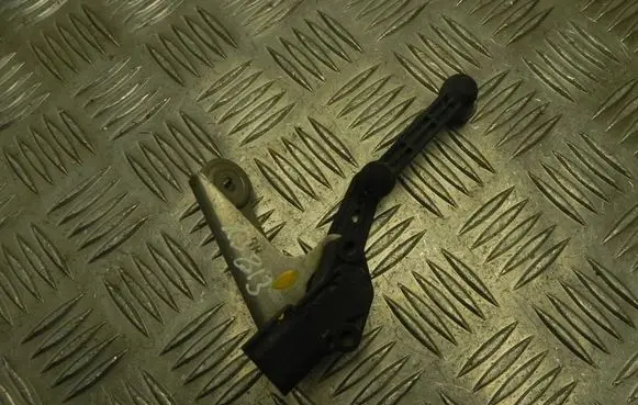 Headlight/headlamp level sensor