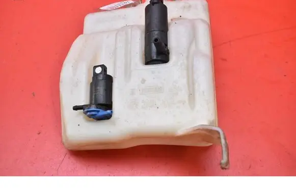 Nissan Micra Windshield washer fluid reservoir/tank 