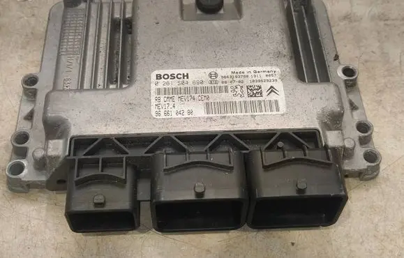 Citroen C4 II Engine control unit/module 0261S04690 9666104280 9663193780