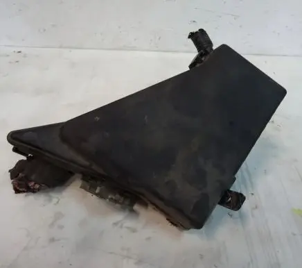 Subaru Legacy Fuse box set MB100200B