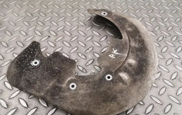 Porsche Cayenne (92A) Front brake disc dust cover plate 