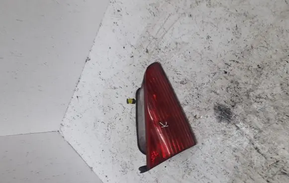 Peugeot 607 Tailgate rear/tail lights