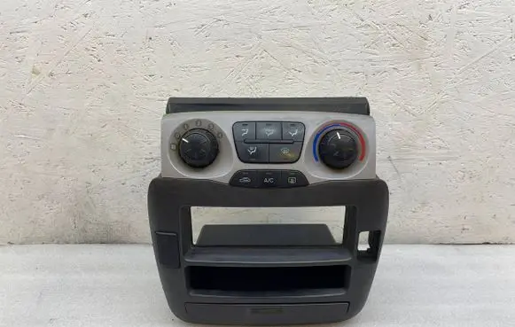 Hyundai Santa Fe Climate control unit 97250
