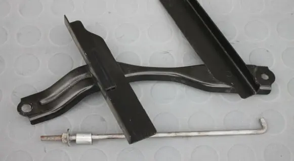 Toyota Avensis T270 Battery tray 