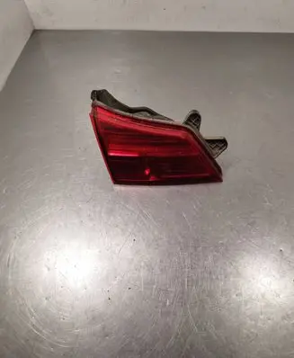 Subaru Legacy Tailgate rear/tail lights 23620073