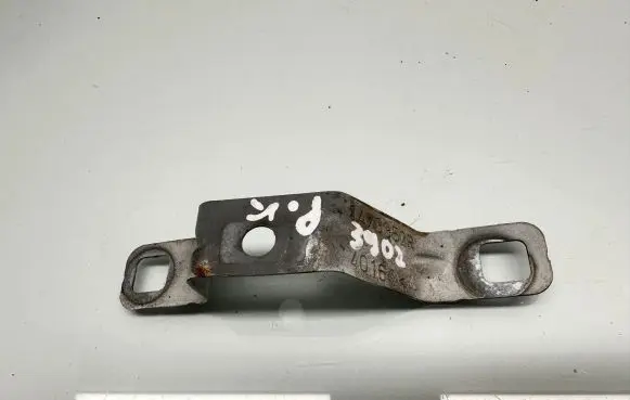 Renault Megane IV Fender mounting bracket 1470352R 4016