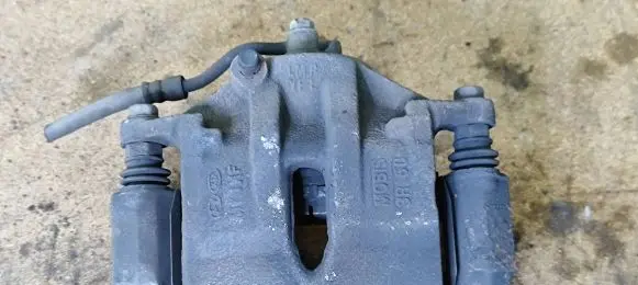 Hyundai ix35 Front brake caliper