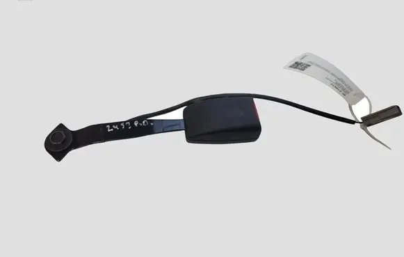 Mazda 3 II Front seatbelt buckle