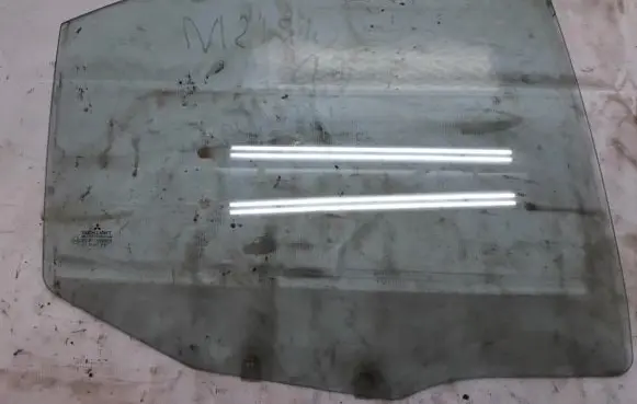 Mitsubishi Carisma Rear door window glass