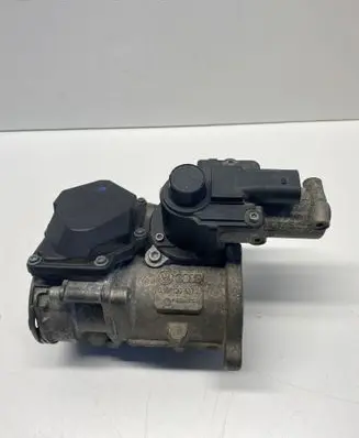 Volkswagen Touran I EGR valve 03G129637A