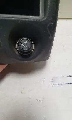 Toyota Yaris Cigarette lighter OKEY