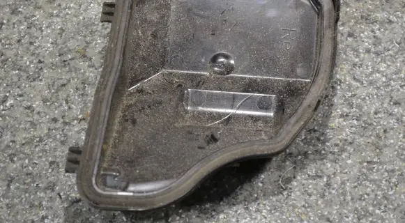 BMW 5 E60 E61 Headlight/headlamp dust cover 15933200