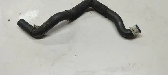 Mercedes-Benz C W204 Engine coolant pipe/hose A2045010982