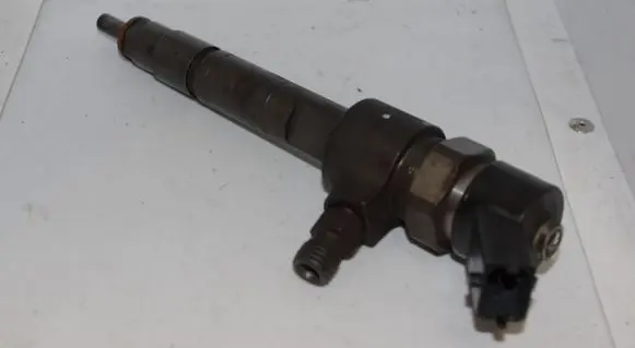 Alfa Romeo 156 Fuel injector 0445110002
