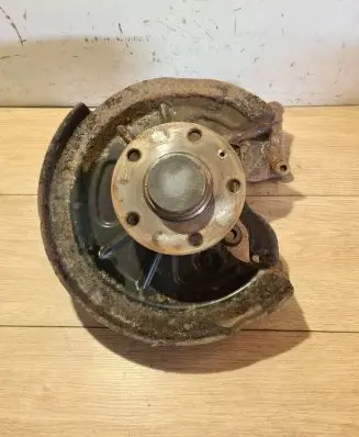 Volkswagen Golf VI Rear wheel hub spindle/knuckle 