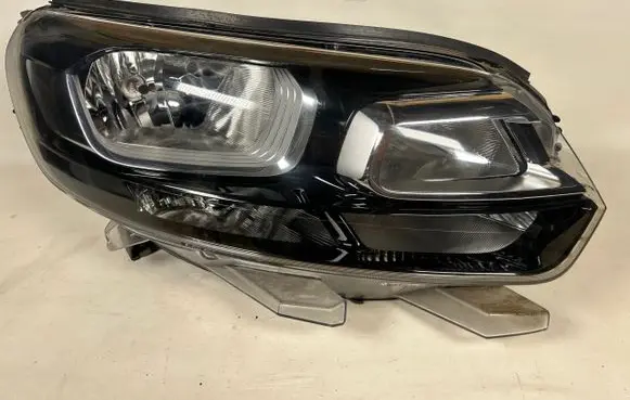 Opel Vivaro LED Daytime headlight 