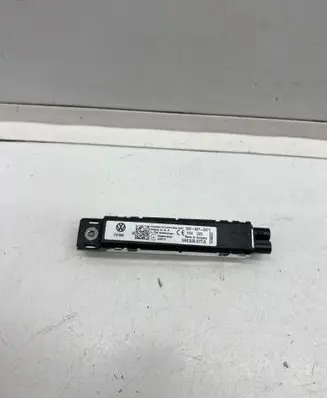 Volkswagen Golf VIII Aerial antenna amplifier 920627007 5H6035577B 920627B
