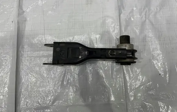 Land Rover Discovery Sport Rear control arm JK835K976BA