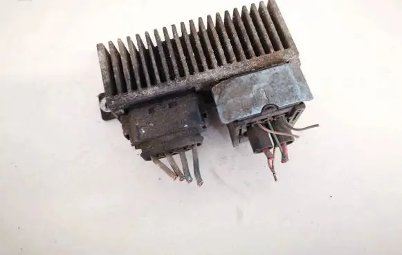 Renault Laguna III Glow plug pre-heat relay 8200558438