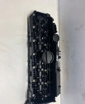 BMW X3 G01 Rocker cam cover 8571308 17365810