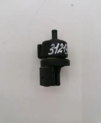 Volkswagen New Beetle Vacuum valve 051133459A