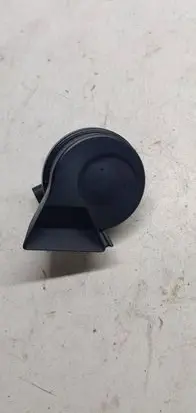 Audi A4 S4 B7 8E 8H Horn signal 8e0951223a