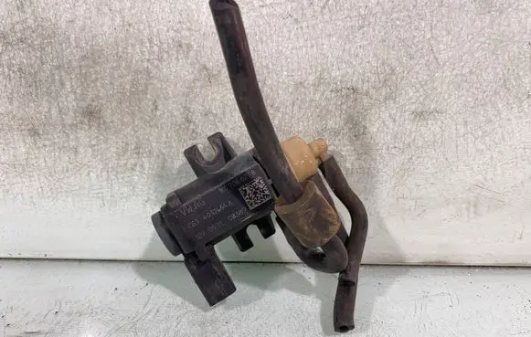 Volkswagen Golf V Turbo solenoid valve 1k0906627b