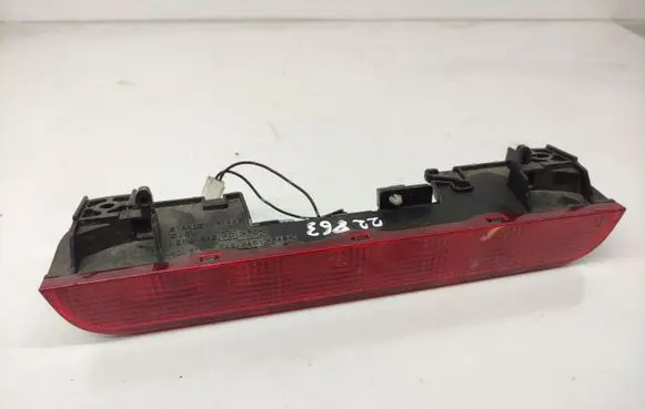 Nissan X-Trail T30 Third/center stoplight