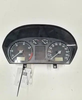 Skoda Fabia Mk1 (6Y) Speedometer (instrument cluster) 6Y0920880E