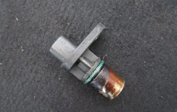 Opel Vectra C Crankshaft position sensor 12567712