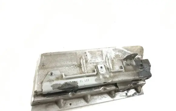 Audi Q3 8U Heat shield in engine bay 06H129597K